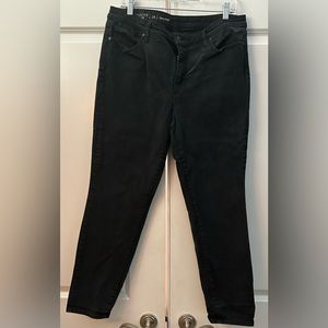 Talbots flawless size 14 slim ankle black jeans with pockets. Great condition!